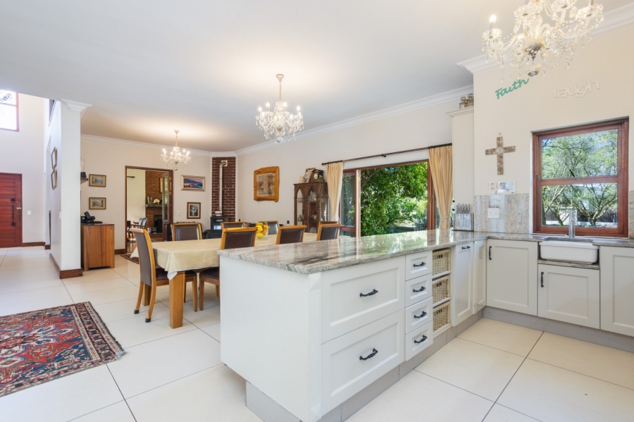 5 Bedroom Property for Sale in Val De Vie Estate Western Cape